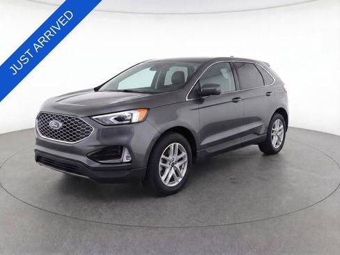 Used 2024 Ford Edge SEL w/ Convenience Package image 16