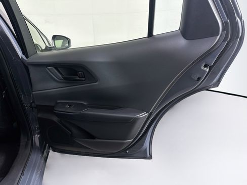 Used 2025 Toyota Prius LE FWD image 30