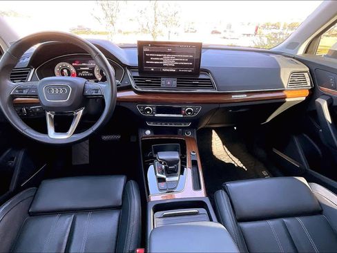 Used 2021 Audi Q5 Prestige w/ Prestige Package image 15
