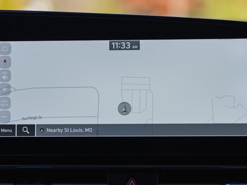 Used 2023 Hyundai Elantra Limited image 14