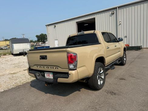 Used 2017 Toyota Tacoma Limited w/ Tow Package AWD/4WD image 5