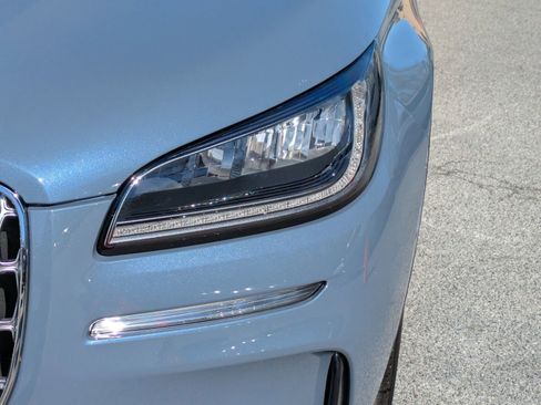 Used 2025 Lincoln Corsair FWD w/ Equipment Group 101A image 12