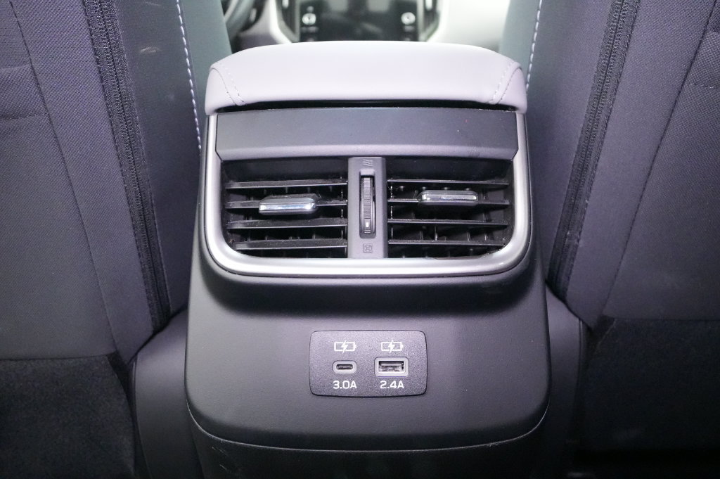 Used 2023 Subaru Outback Premium AWD/4WD image 19