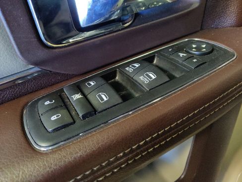 Used 2016 RAM 1500 Laramie w/ Convenience Group image 27