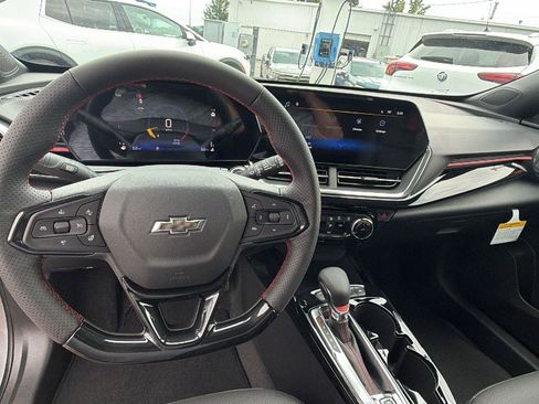 New 2026 Chevrolet Trax RS w/ Driver Confidence Package FWD image 19