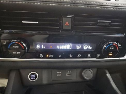 Certified 2023 Nissan Rogue SV w/ SV Premium Package AWD/4WD image 15