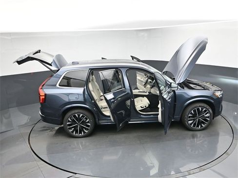 New 2026 Volvo XC90 T8 Ultra image 49