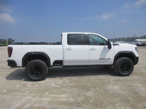 New 2026 GMC Sierra 2500 AT4X AWD/4WD image 3