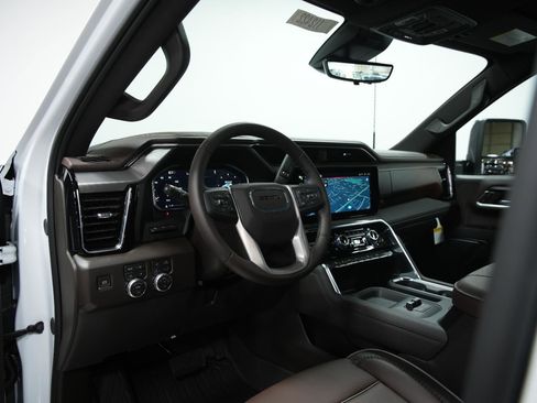 New 2026 GMC Sierra 2500 Denali w/ Denali Reserve Package image 30