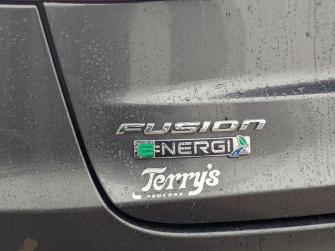 Used 2019 Ford Fusion Energi Titanium image 26