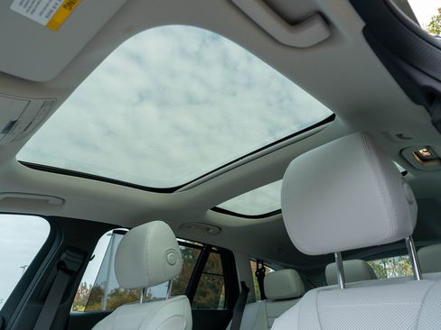 Used 2023 Mercedes-Benz E 450 4MATIC All-Terrain Wagon image 27