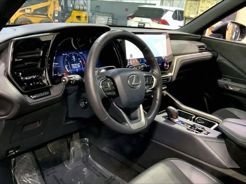 Used 2025 Lexus TX 350 AWD image 17