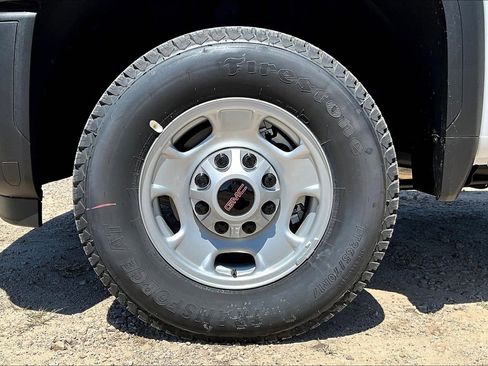 New 2025 GMC Sierra 2500 Pro w/ X31 Off-Road Package image 12