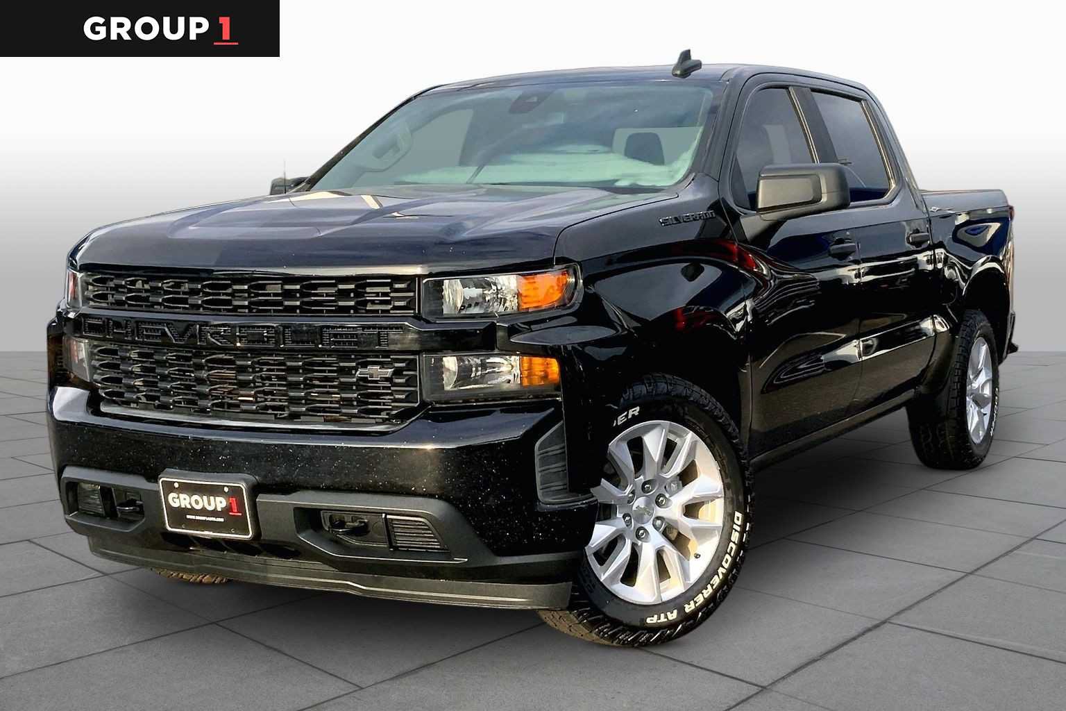 Used 2022 Chevrolet Silverado 1500 Custom w/ LPO, Dark Essentials Package RWD image 1