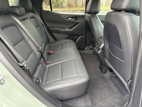 Used 2025 Chevrolet Equinox LT w/ Convenience Package II image 26