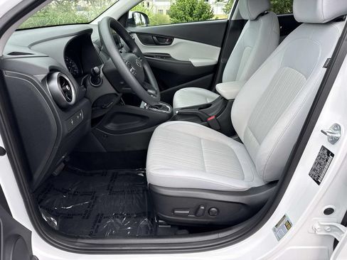 Used 2023 Hyundai Kona SEL AWD/4WD image 24