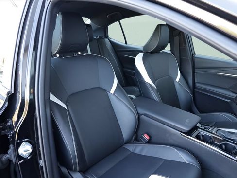 Used 2025 Toyota Camry SE FWD image 23