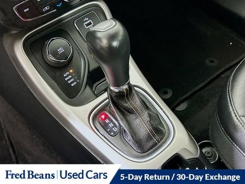 Used 2018 Jeep Compass Latitude w/ Popular Equipment Group AWD/4WD image 19