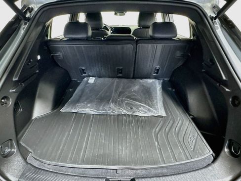 Used 2025 Chevrolet Equinox EV LT FWD image 25