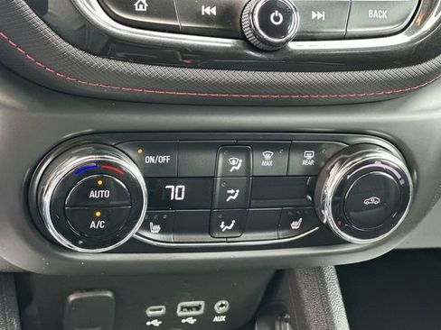Used 2023 Chevrolet TrailBlazer RS w/ Convenience Package image 33