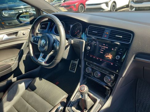 Used 2019 Volkswagen GTI SE image 8
