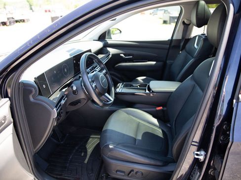 Used 2025 Hyundai Tucson Limited AWD/4WD image 21