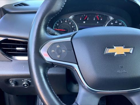 Used 2021 Chevrolet Traverse LT FWD image 23