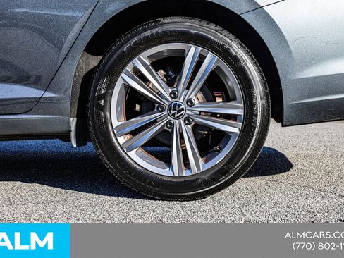 Used 2024 Volkswagen Jetta SE image 17