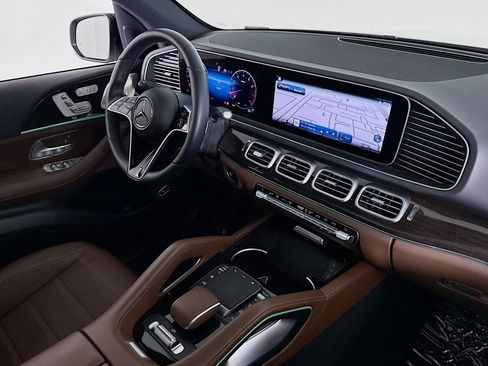 Certified 2025 Mercedes-Benz GLE 580 4MATIC image 17