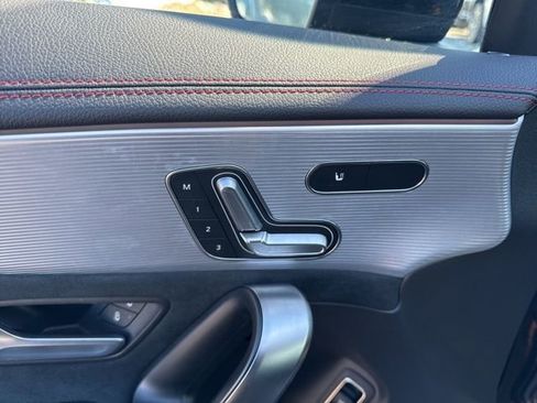 Used 2022 Mercedes-Benz CLA 250 CLA 250 image 9