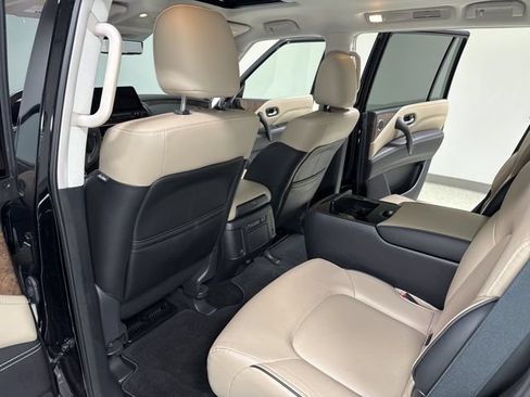 Used 2023 INFINITI QX80 Premium Select w/ Cargo Package AWD/4WD image 29