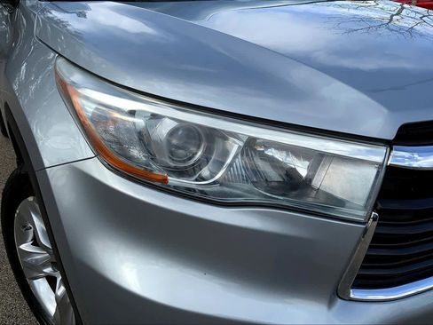 Used 2015 Toyota Highlander Limited Platinum image 23