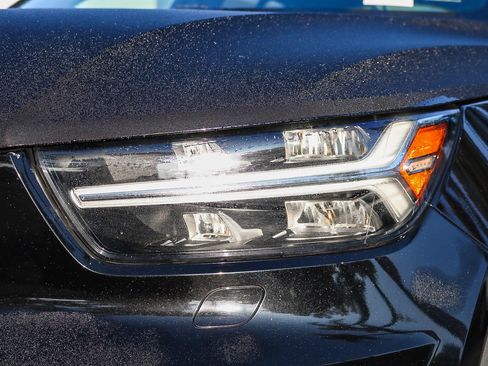 Used 2021 Volvo XC40 P8 Recharge w/ Advanced Package image 4