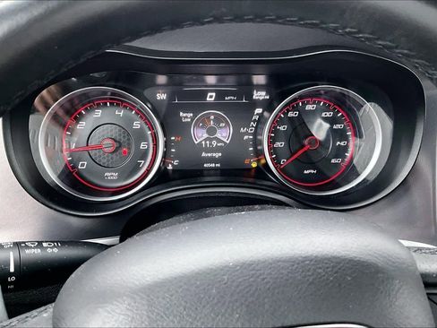 Used 2019 Dodge Charger R/T image 18