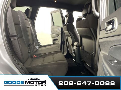 Used 2021 Jeep Grand Cherokee Laredo image 21