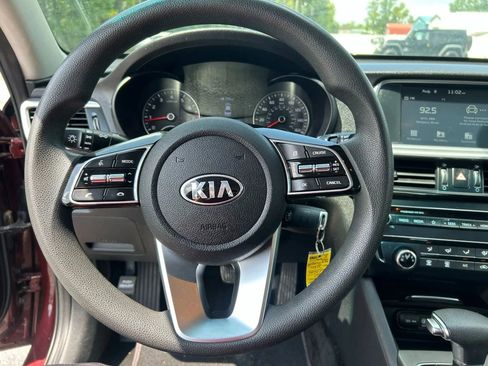Used 2020 Kia Optima LX image 16