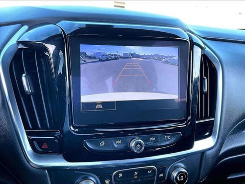 Used 2023 Chevrolet Traverse LT w/ Midnight/Sport Edition image 32