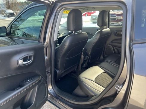 Used 2018 Jeep Compass Latitude w/ Popular Equipment Group image 19