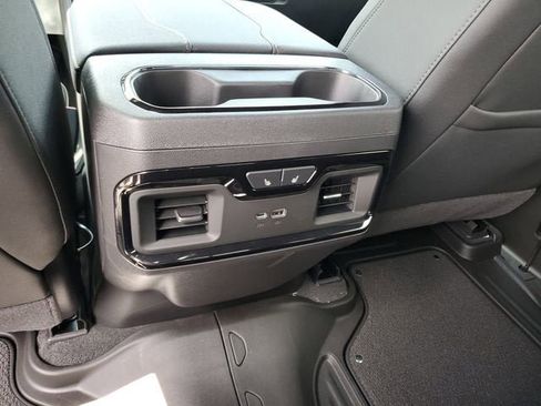New 2026 GMC Sierra 1500 AT4 w/ Technology Package AWD/4WD image 17