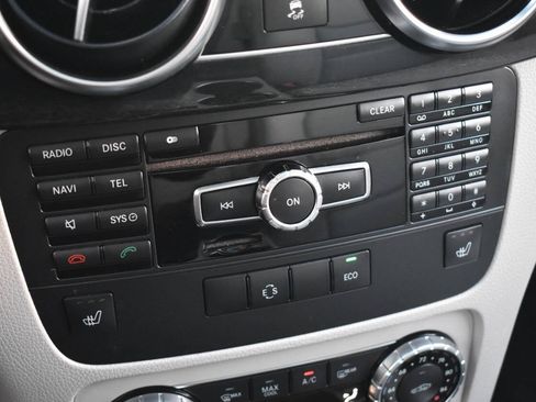 Used 2014 Mercedes-Benz GLK 350 4MATIC image 33