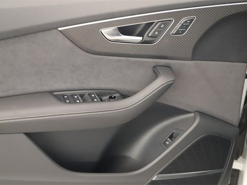 New 2026 Audi SQ8 Premium Plus image 23