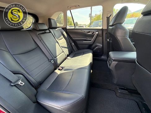 Used 2019 Toyota RAV4 XLE Premium w/ Cold Weather Package image 18