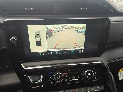 Used 2023 GMC Sierra 1500 AT4X AWD/4WD image 22