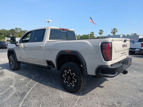 New 2026 GMC Sierra 2500 AT4X AWD/4WD image 5