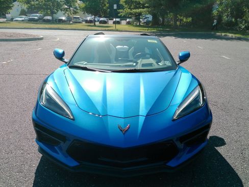 Used 2022 Chevrolet Corvette Stingray Preferred Conv w/ Z51 Performance Package RWD image 11