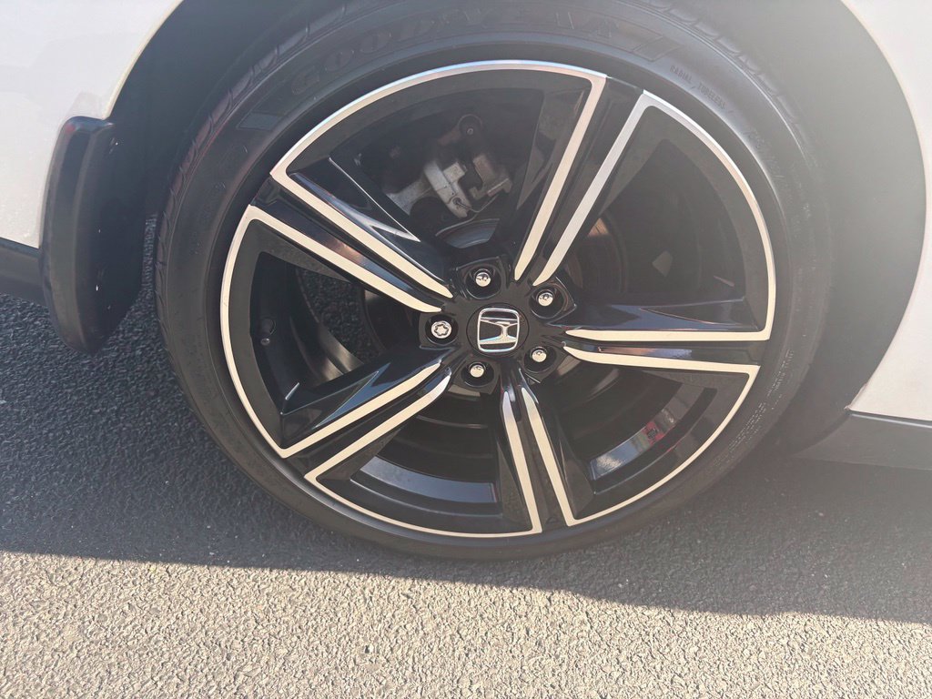Used 2024 Honda Accord Sport image 9