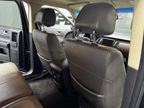 Used 2018 Ford Flex SEL w/ Equipment Group 202A image 48