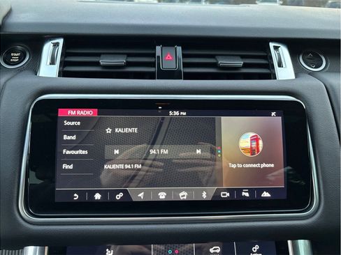 Used 2020 Land Rover Range Rover Sport SE image 30