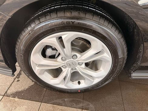 Used 2025 Honda Accord LX image 41