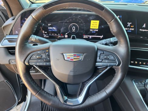 Used 2023 Cadillac Escalade Sport w/ Touring Package image 9